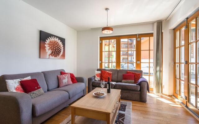 Stunning Apartment in Rauris by the Forest