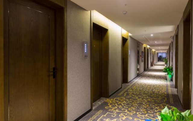 Royal Garden Hotel (Changsha Youyi Road Provincial Government Subway Station Branch) – Hotel Rooms – Changsha