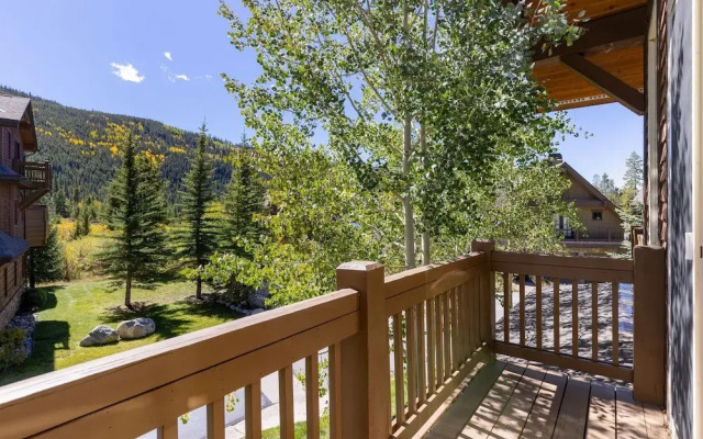 43 Thackwell 3 Bedroom Condo