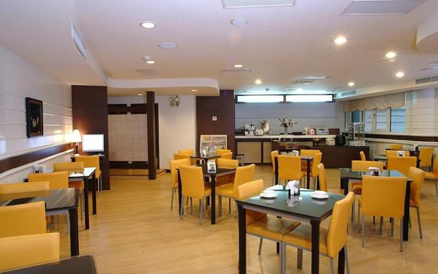 Takatama Hotel