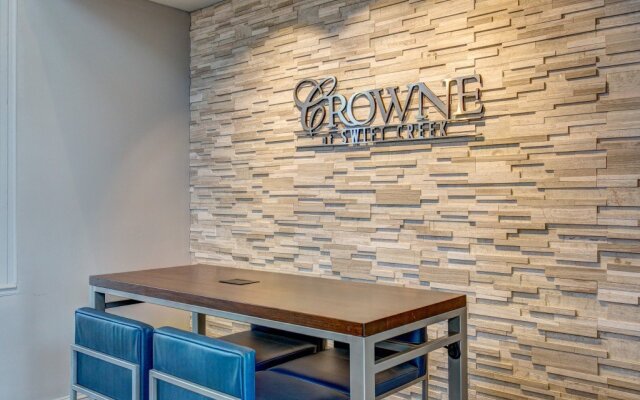 Execustay At Crowne Swift Crk