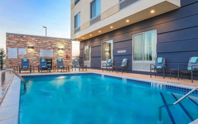 Fairfield Inn & Suites by Marriott Snyder