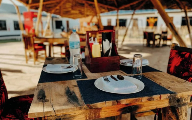 Dream Stay Lodge and Restaurant