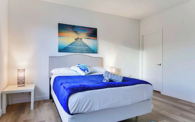 Stylish Townhouses by Design District