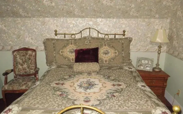 Edith Palmer's Country Inn