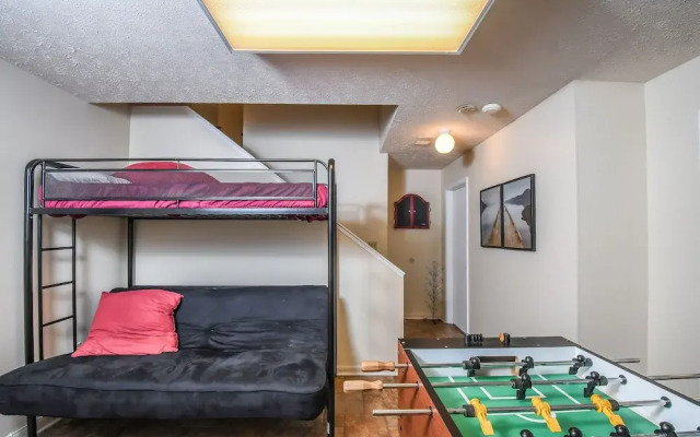 Bear Feet 3 Bedroom Townhome