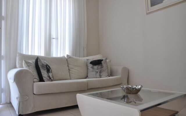 Begonvilla Apart D2 by Angel Rentals