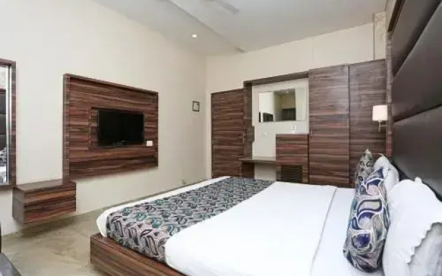 Hotel Surya Palace by OYO Rooms