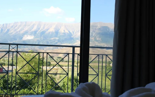 Hotel Mondo
