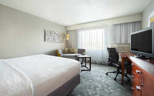 Courtyard by Marriott Mishawaka-University Area