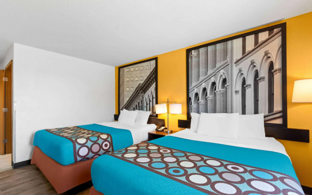 Super 8 by Wyndham Elizabethtown