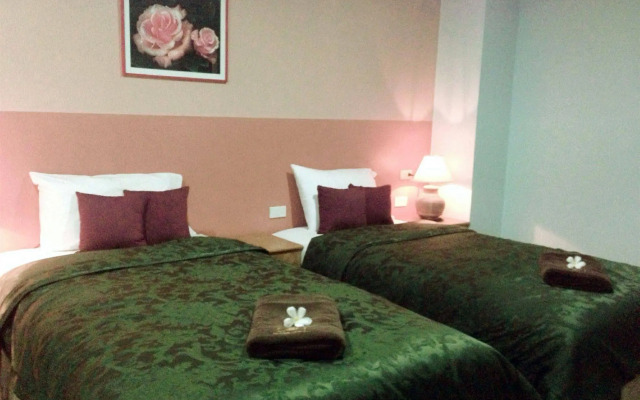 Silla Patong Hostel