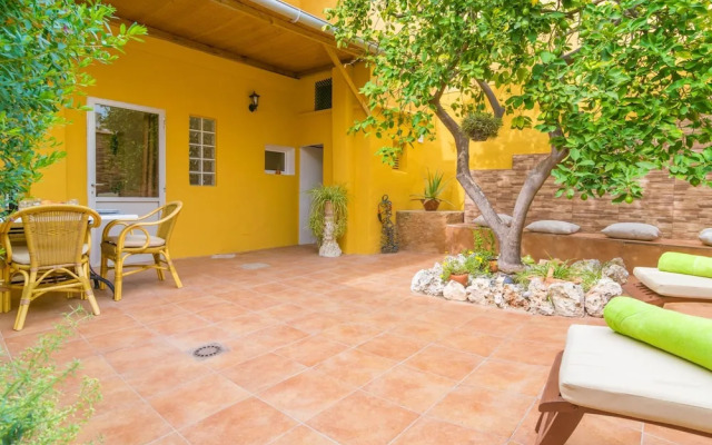 Sabatera in Inca With 1 Bedrooms and 1 Bathrooms