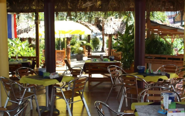 Thai Life Guesthouse