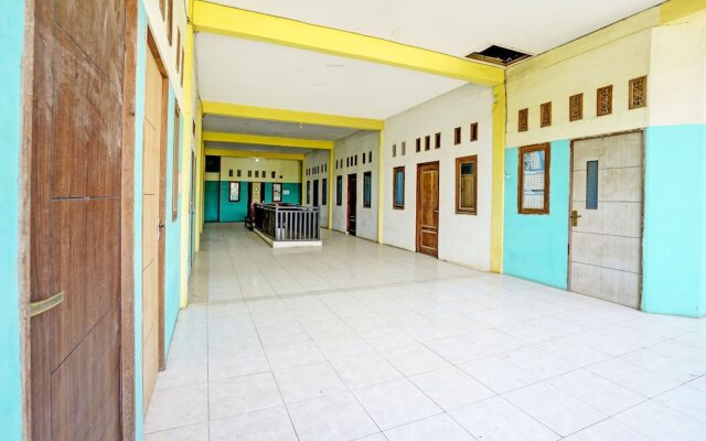 OYO Life 93037 Nova Jaya Homestay Syariah