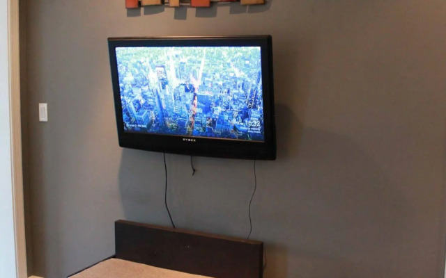Work Play Suites