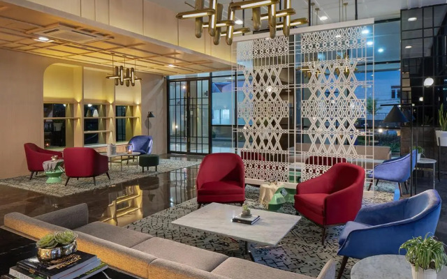 The Reiz Suites, Artotel Curated