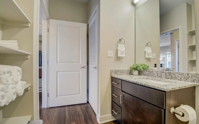 FRONTDESK 531 Virginia Ave Apts Downtown Indianapolis
