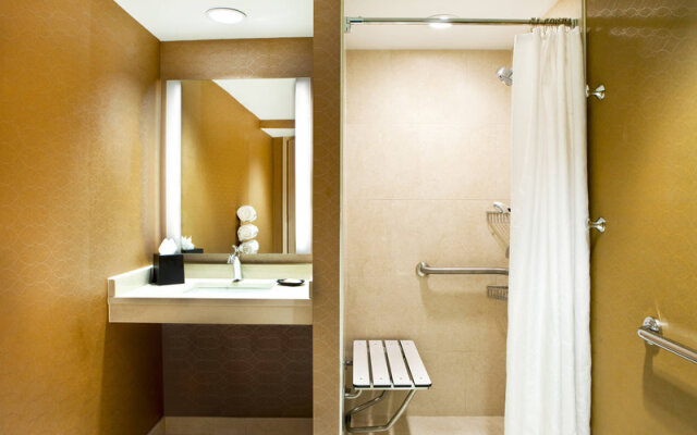 Hilton Kansas City Country Club Plaza