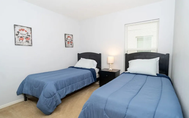 Beautiful Vacation Home Near Disney