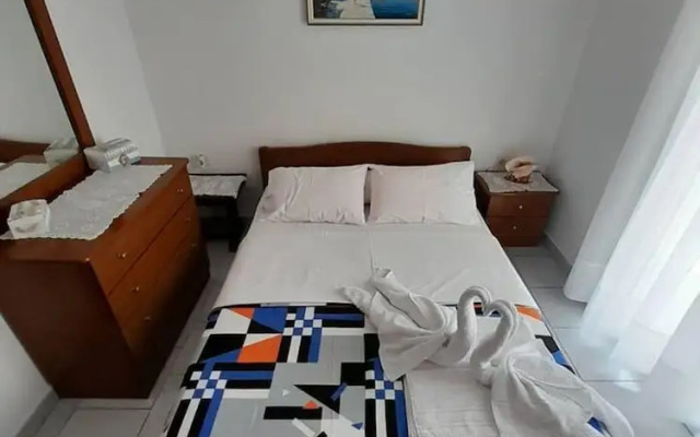 Impeccable 2-bed House in