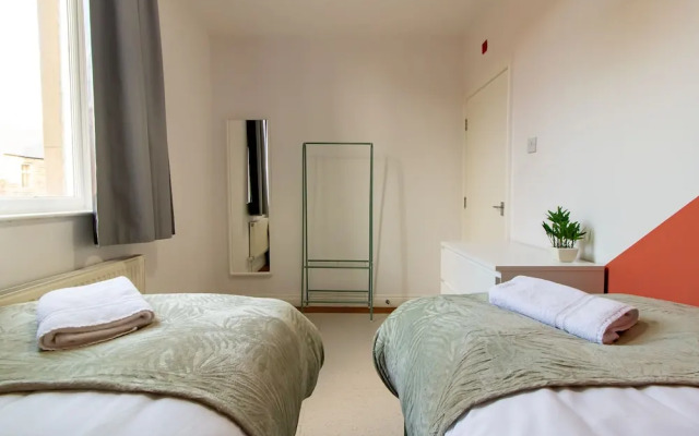 Impeccable 2-bed Apartment in Gateshead