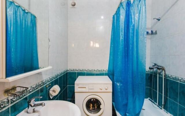 Декабрист на Петровско-Заводской 25