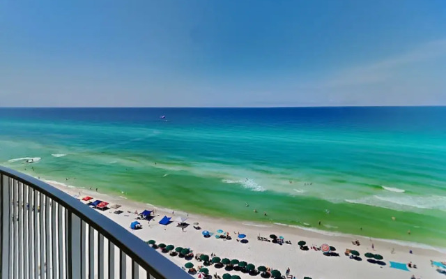 Emerald Isle  by SVR