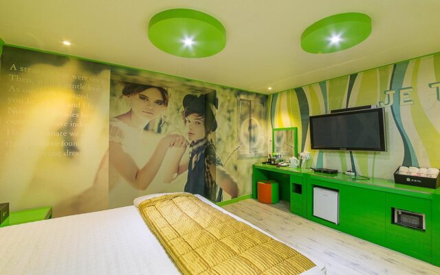 O2 Motel
