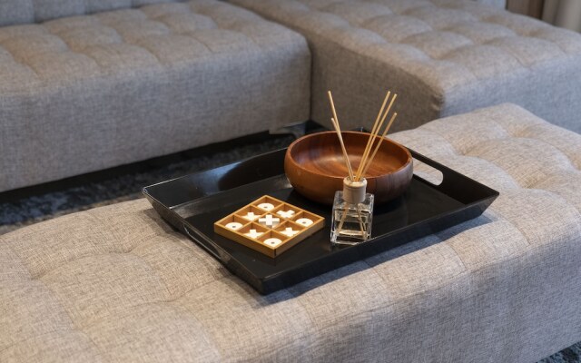 403- Burmeister on Park