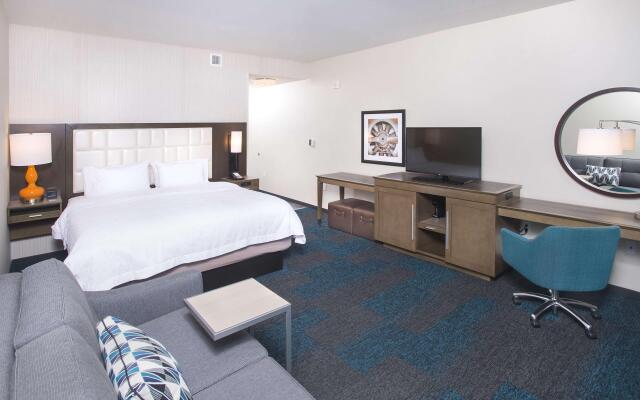 Hampton Inn & Suites LAX El Segundo