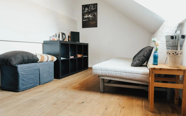 Layer's Art Residences