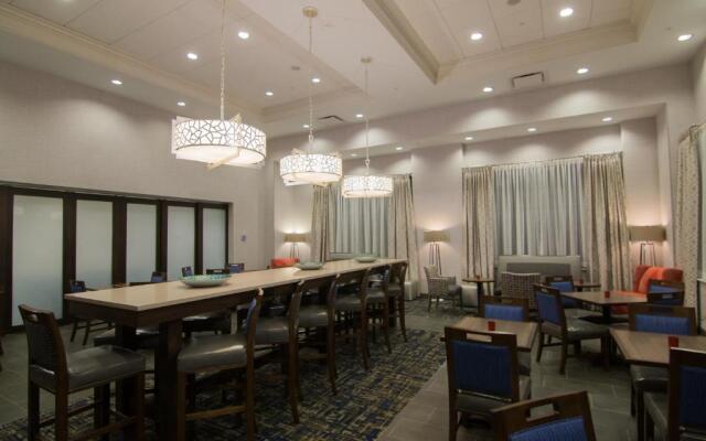 Hampton Inn & Suites Tulsa Downtown