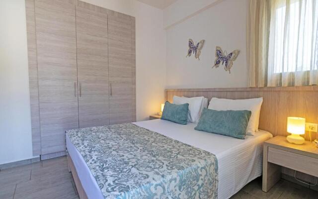 Evgoro Luxury Suites