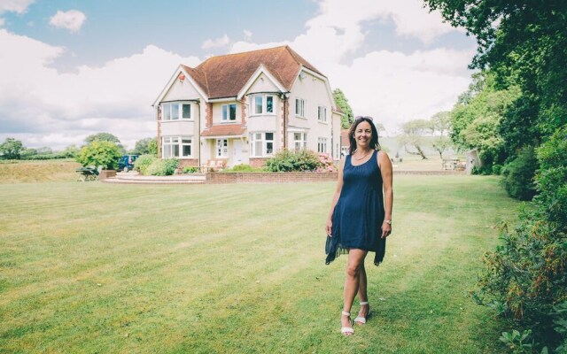 Leyland Country House