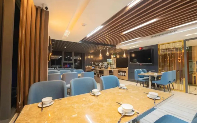 Oasis Hotel Quy Nhon