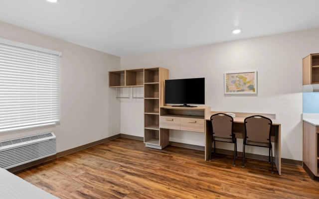 WoodSpring Suites Richmond Airport