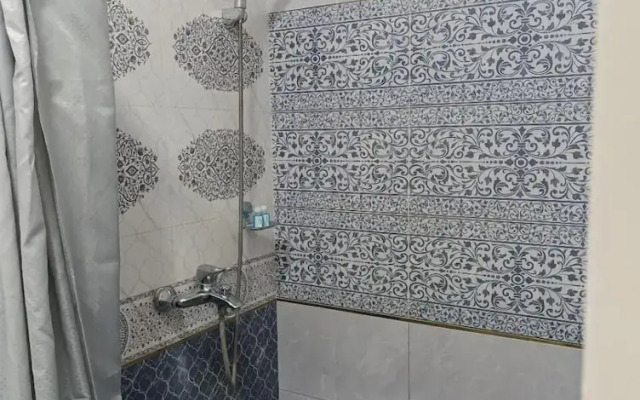 Sharq Hotel