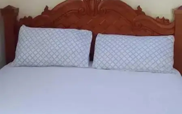 Lux Suites Carina Studio Apartments