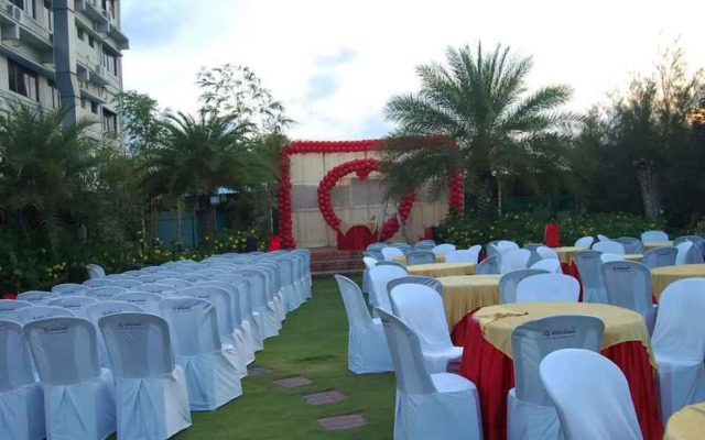 V V Grand Business Hotel