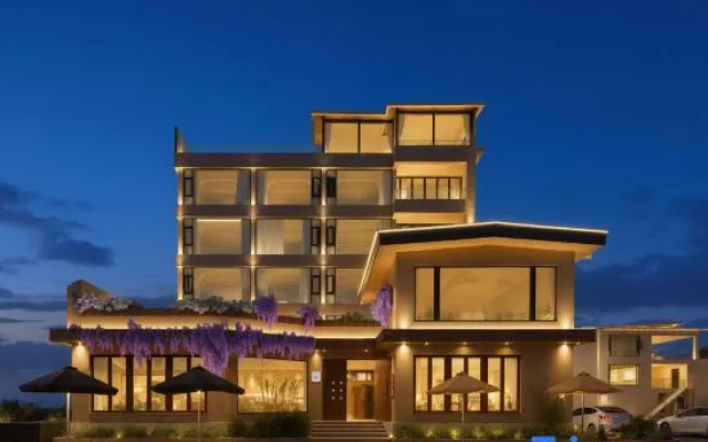 Shanju Yun | Alpine Retreat · Golden Sunrise Curated Panoramic Picturesque Residence (Shuhe Branch) – Exterior – Lijiang