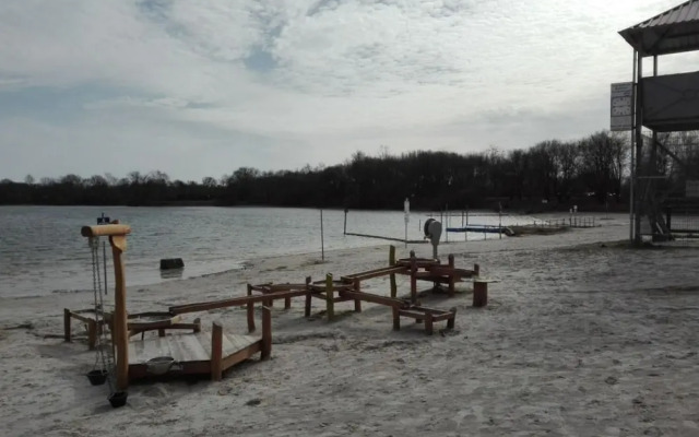 Aquarius on the Swimming Lake