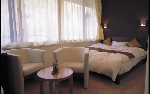 Shoenso Hozukawatei Hotel