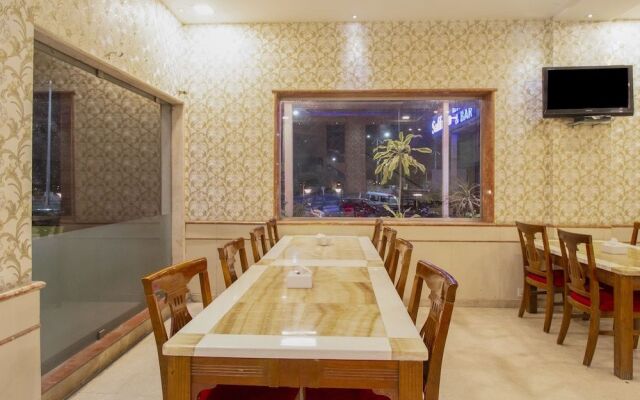 Capital O 40904 Hotel Satish Executive