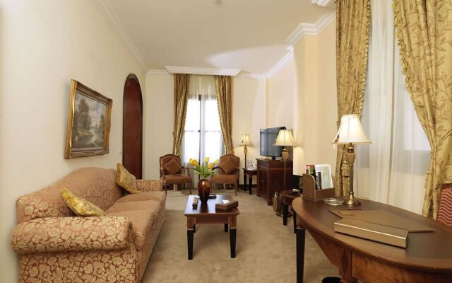 Le Patio Boutique Hotel