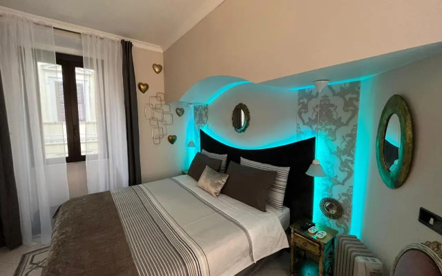 Spanish Steps bedroom