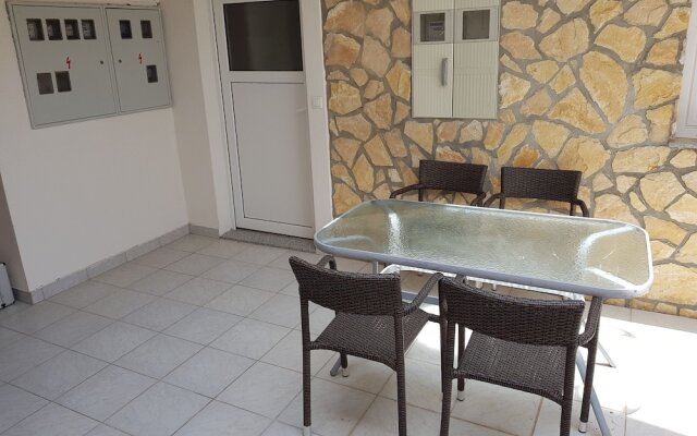 Apartment Angelina With 1 Bedroom and Terrace