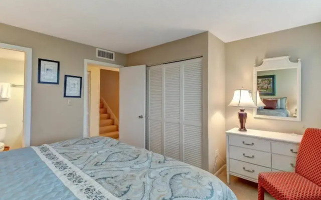 1129 Beach Walker