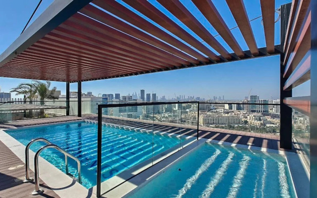 Outstanding Studio in Empire Residence JVC