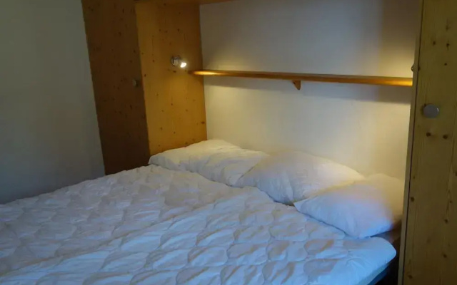 Spacious Apartment With Firepllace